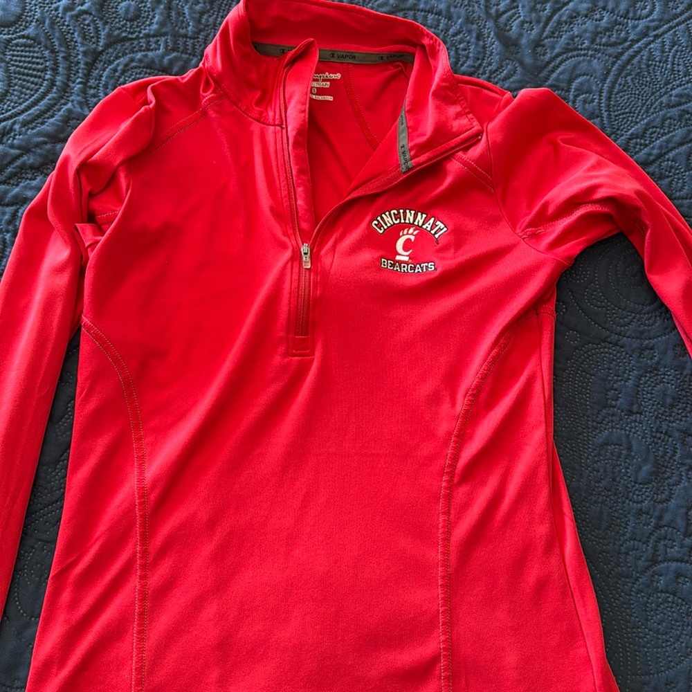 Women’s small University of Cincinnati quarter zip